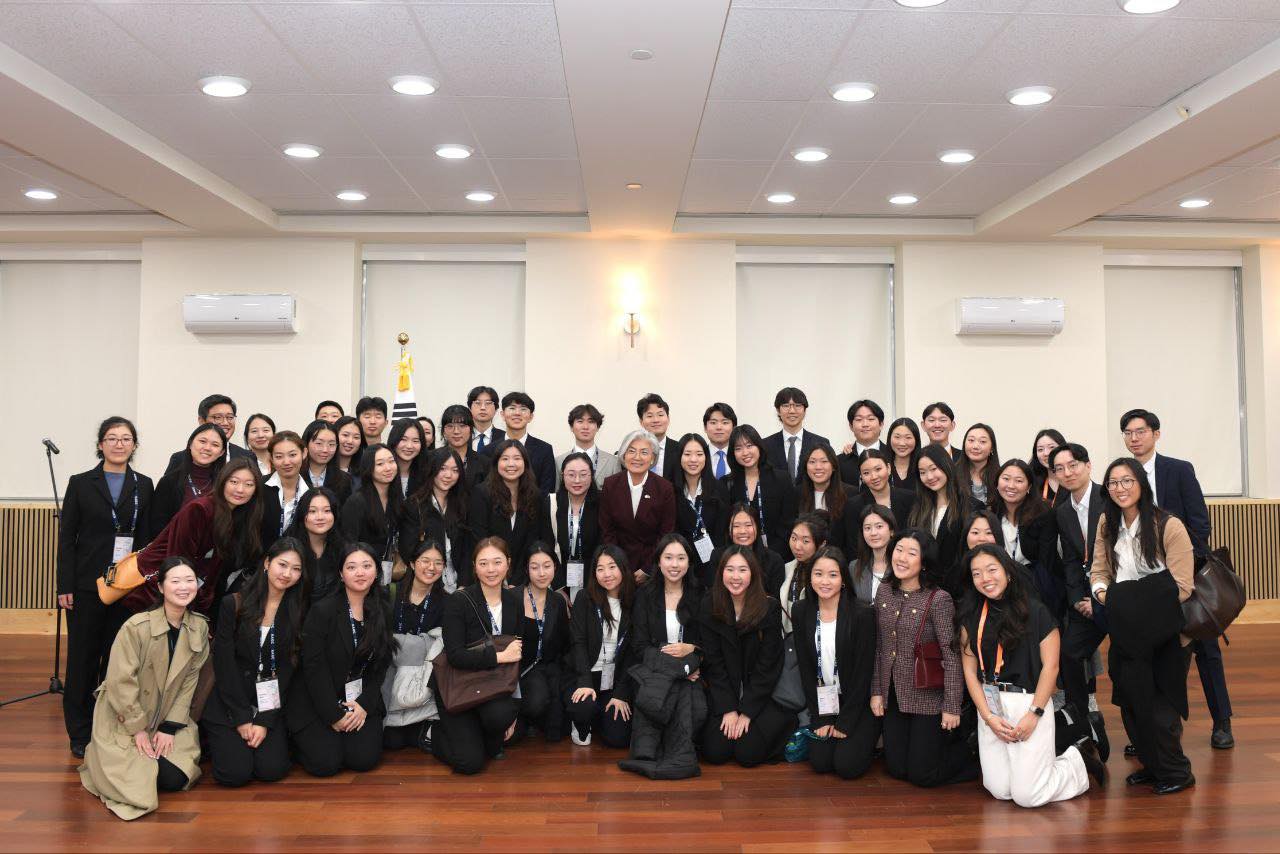 강경화 주미대사, 미주한인유권자연대(KAGC) 학생 대표단 초청 리셉션 개최 (1.8)